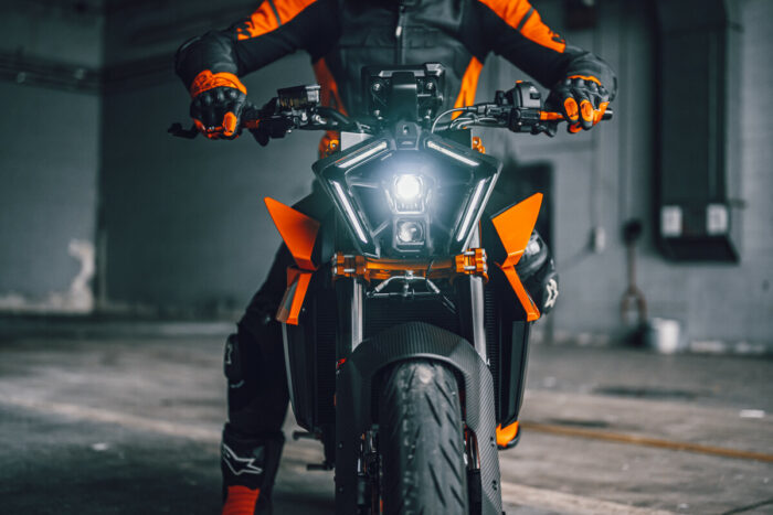 KTM 990 DUKE – Image 9