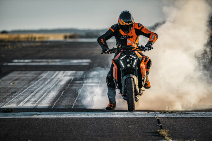 KTM 1390 SUPER DUKE R – Image 2