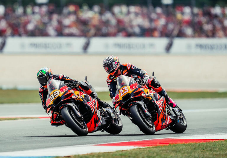 Deux pilotes Red Bull KTM dans le top 5 au Dutch TT MotoGP™